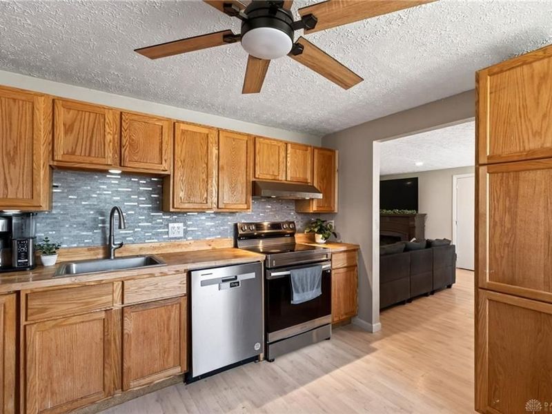 144 Stratmore Street, Park Layne, OH 45344 Photo 7