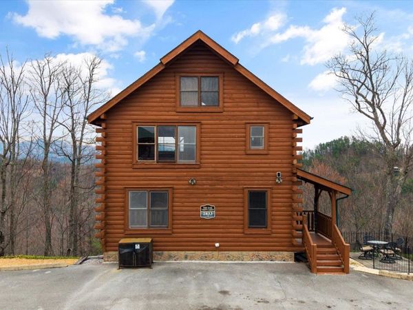 2833 White Oak Ridge Lane , Sevierville, TN 37862