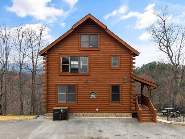 2833 White Oak Ridge Lane, Sevierville, TN 37862