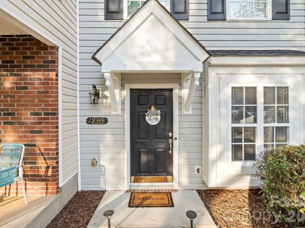 12318 Hennigan Place Lane, Charlotte, NC 28214