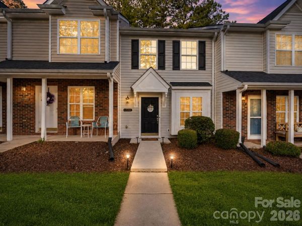 12318 Hennigan Place Lane, Charlotte, NC 28214