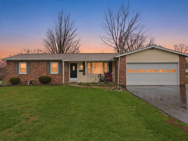 307 E Sunset Drive, South Whitley, IN 46787