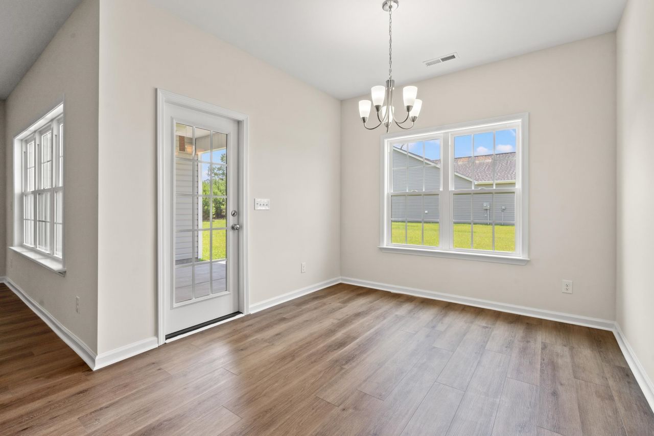 6780 Highway 1124 Photo 7