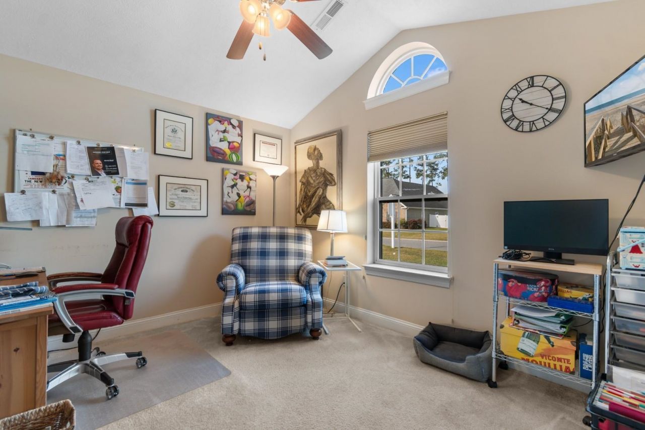 190 Camrose Way  Photo 16