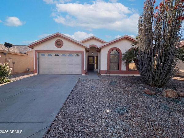 25210 S WYOMING Avenue, Sun Lakes, AZ 85248