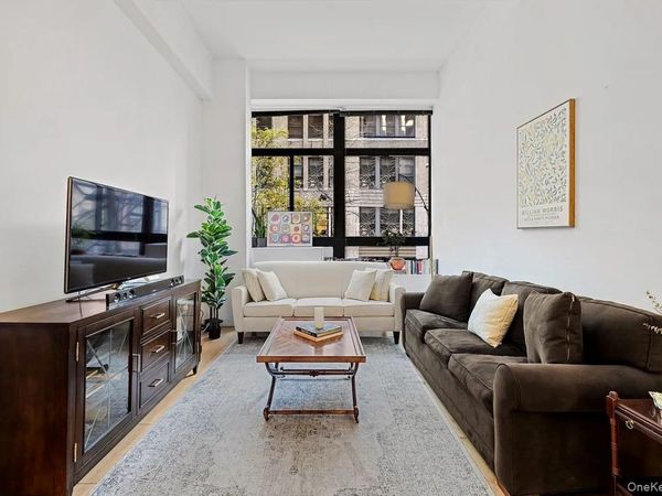 310 E 46th Street, Unit 3T, New York (Manhattan), NY 10017