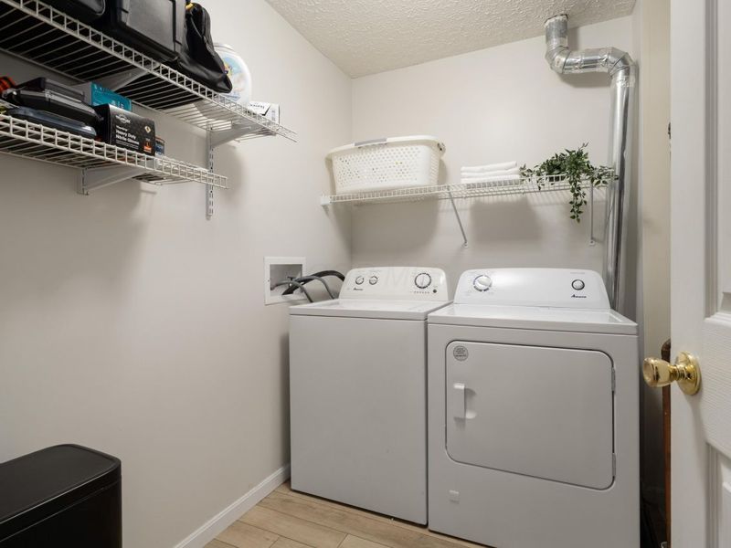 6729 Meadow Creek Drive , Unit 208, Columbus, OH 43235 Photo 13