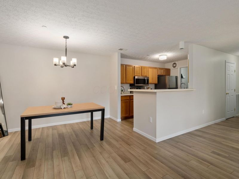 6729 Meadow Creek Drive , Unit 208, Columbus, OH 43235 Photo 8