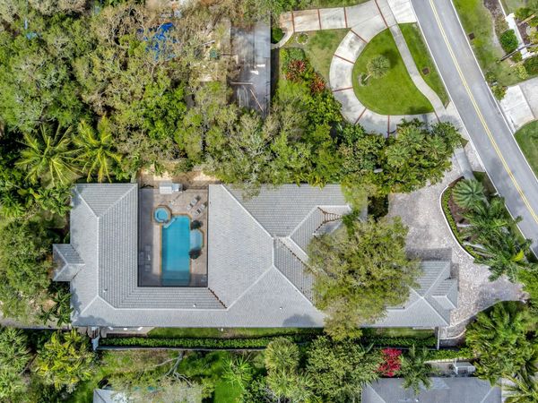 544 Live Oak Road, Vero Beach, FL 32963