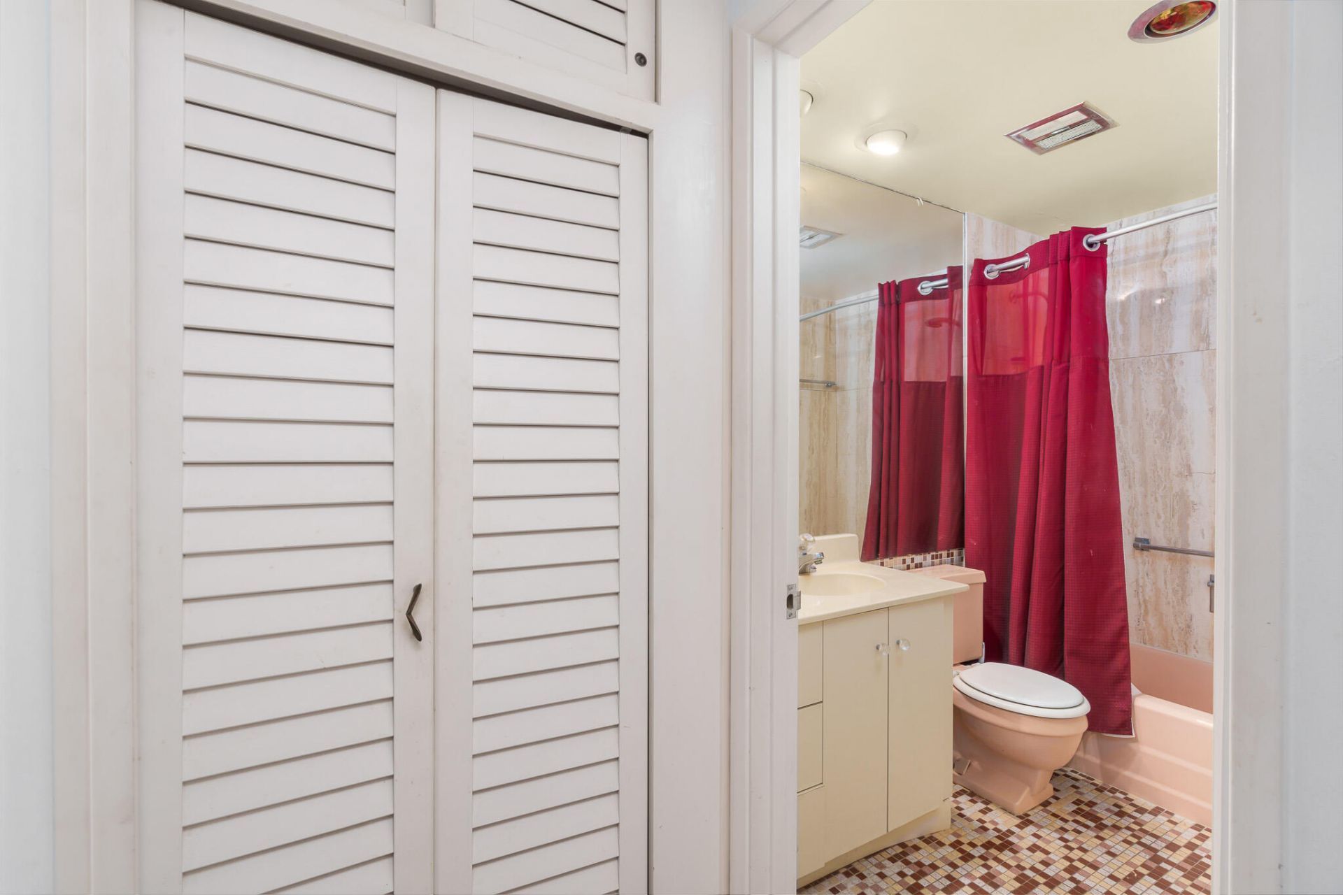 3200 NE 36th Street, Unit 703, Fort Lauderdale, FL 33308 Photo