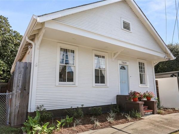 7809 HICKORY Street, New Orleans, LA 70118