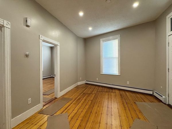 62 River St, Unit 1, Cambridge, MA 02139