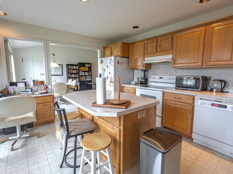 5004 W Waterberry Drive, Huron, OH 44839 Photo 8