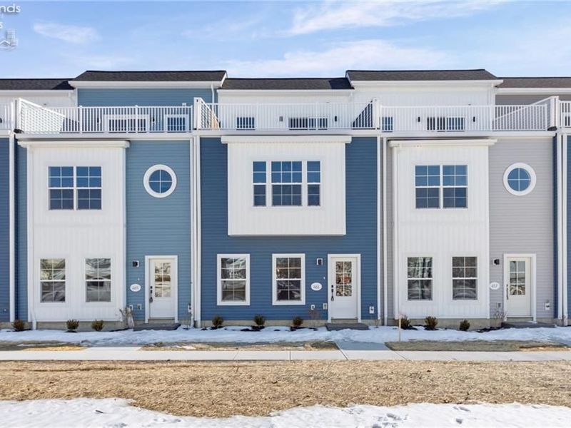 461 Harbor Lane, Lorain, OH 44052 Photo 1