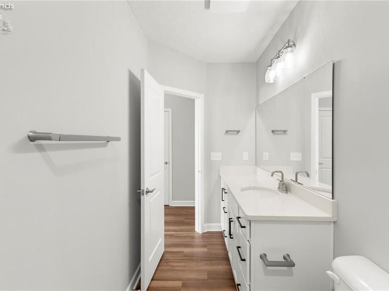 461 Harbor Lane, Lorain, OH 44052 Photo 19