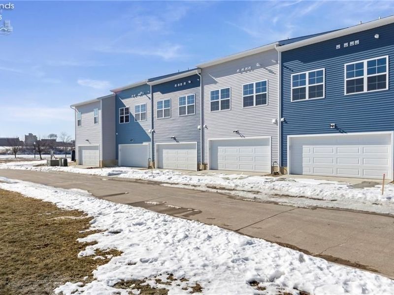 461 Harbor Lane, Lorain, OH 44052 Photo 33