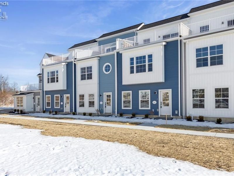 461 Harbor Lane, Lorain, OH 44052 Photo 34