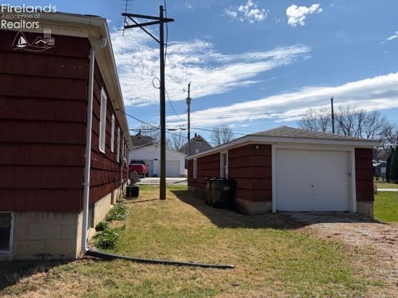 109 Wall St, Tiffin, OH 44883 Photo 12