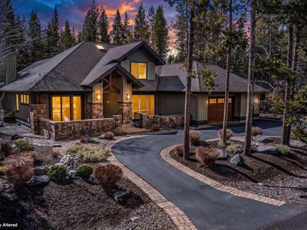 16767 Stage Stop Drive, Bend, OR 97707