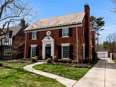 217 Brantwood Road, Amherst, NY 14226