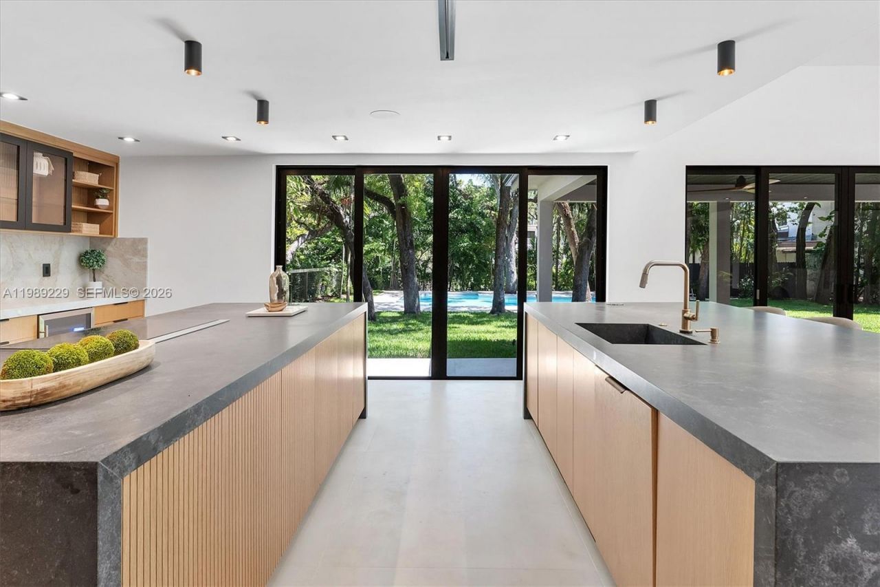 5820 SW 33rd Ln , Hollywood, FL 33312 Photo