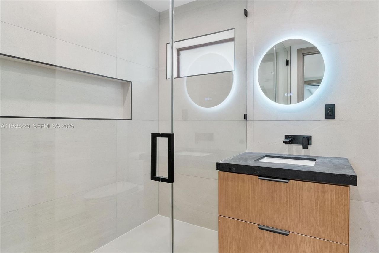 5820 SW 33rd Ln , Hollywood, FL 33312 Photo