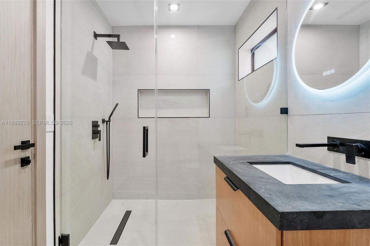 5820 SW 33rd Ln , Hollywood, FL 33312 Photo