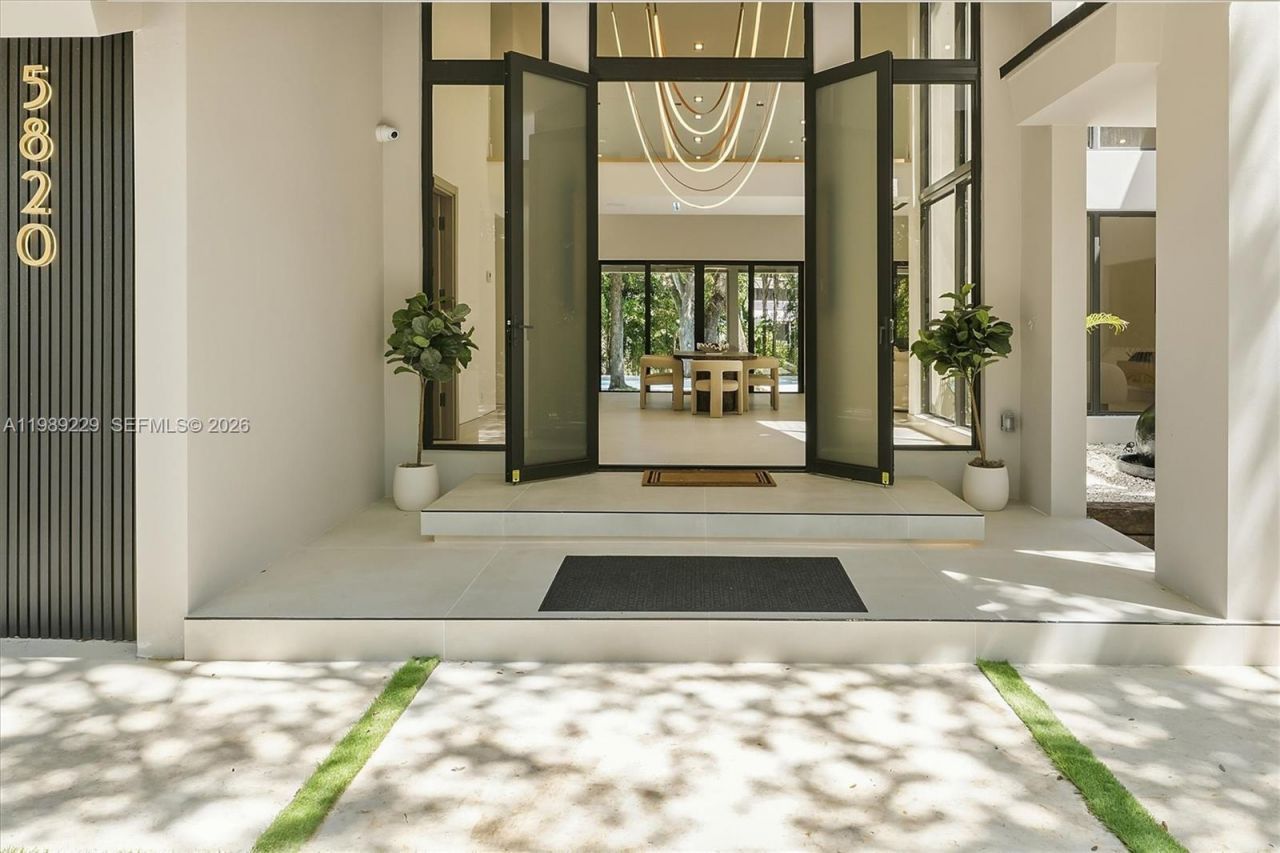 5820 SW 33rd Ln , Hollywood, FL 33312 Photo