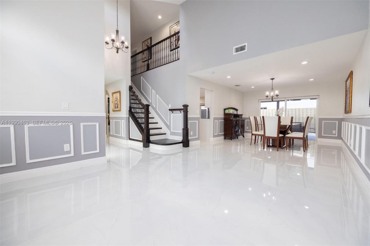 8172 SW 163rd Ct , Miami, FL 33193 Photo