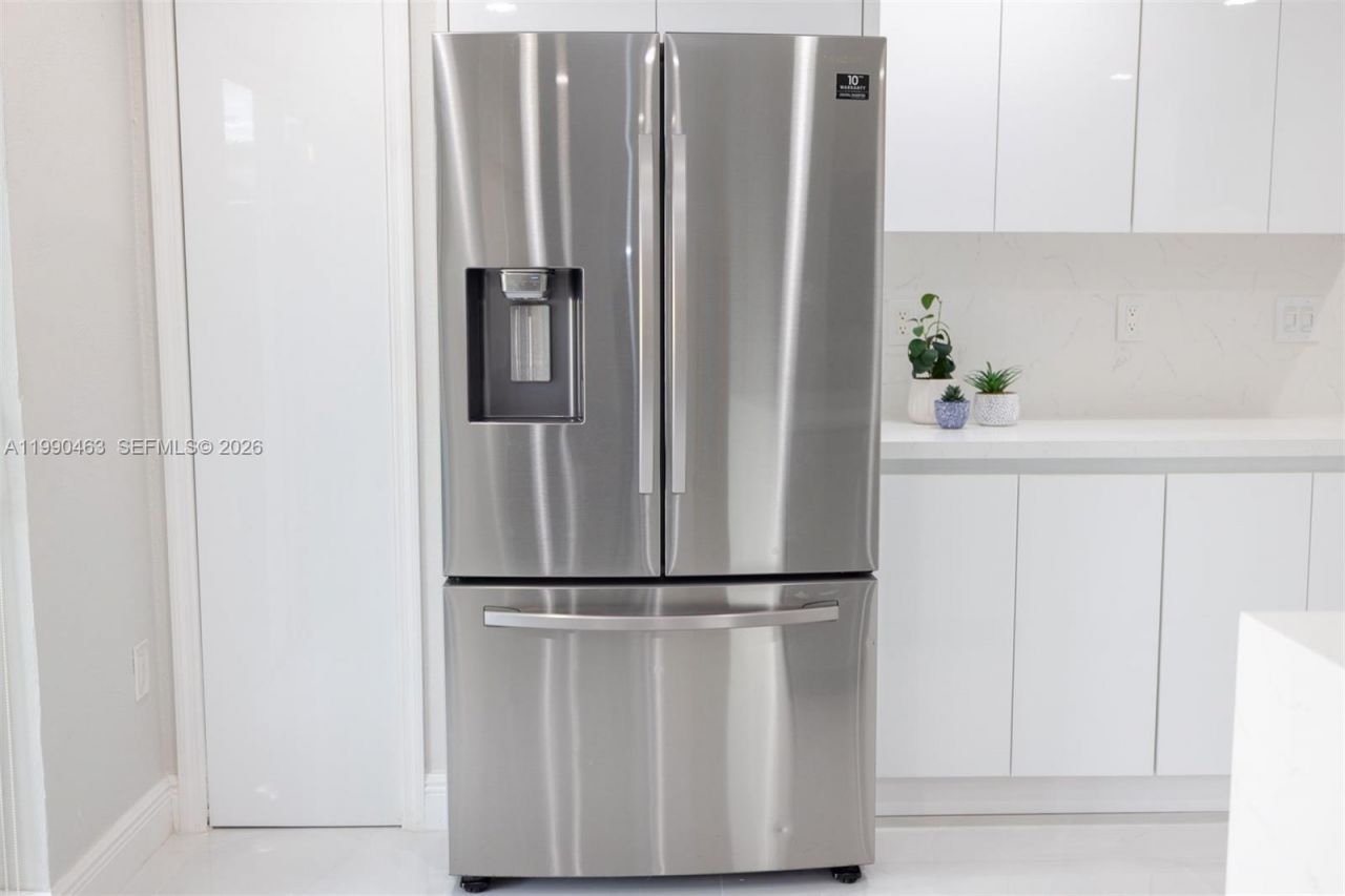 8172 SW 163rd Ct , Miami, FL 33193 Photo