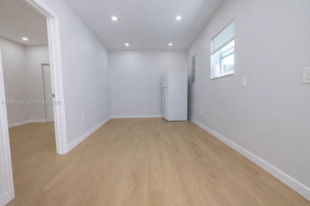 8172 SW 163rd Ct , Miami, FL 33193 Photo