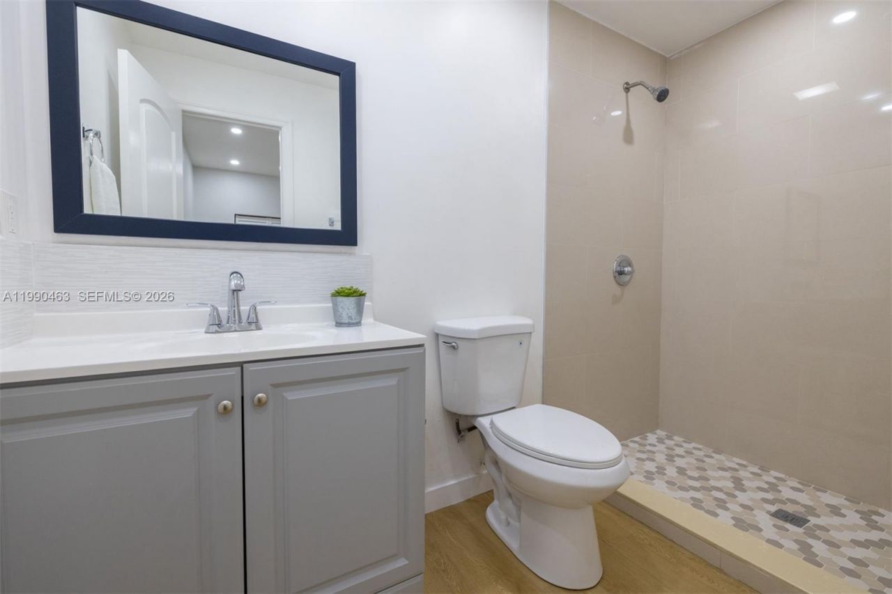 8172 SW 163rd Ct , Miami, FL 33193 Photo