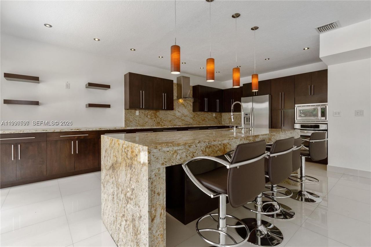 7333 NW 108th Ct , Doral, FL 33178 Photo