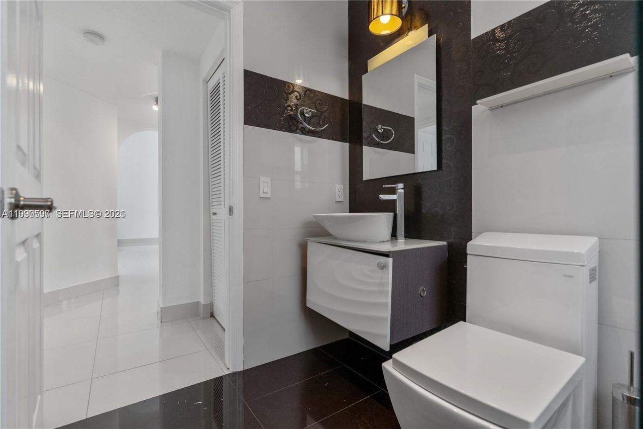 7333 NW 108th Ct , Doral, FL 33178 Photo