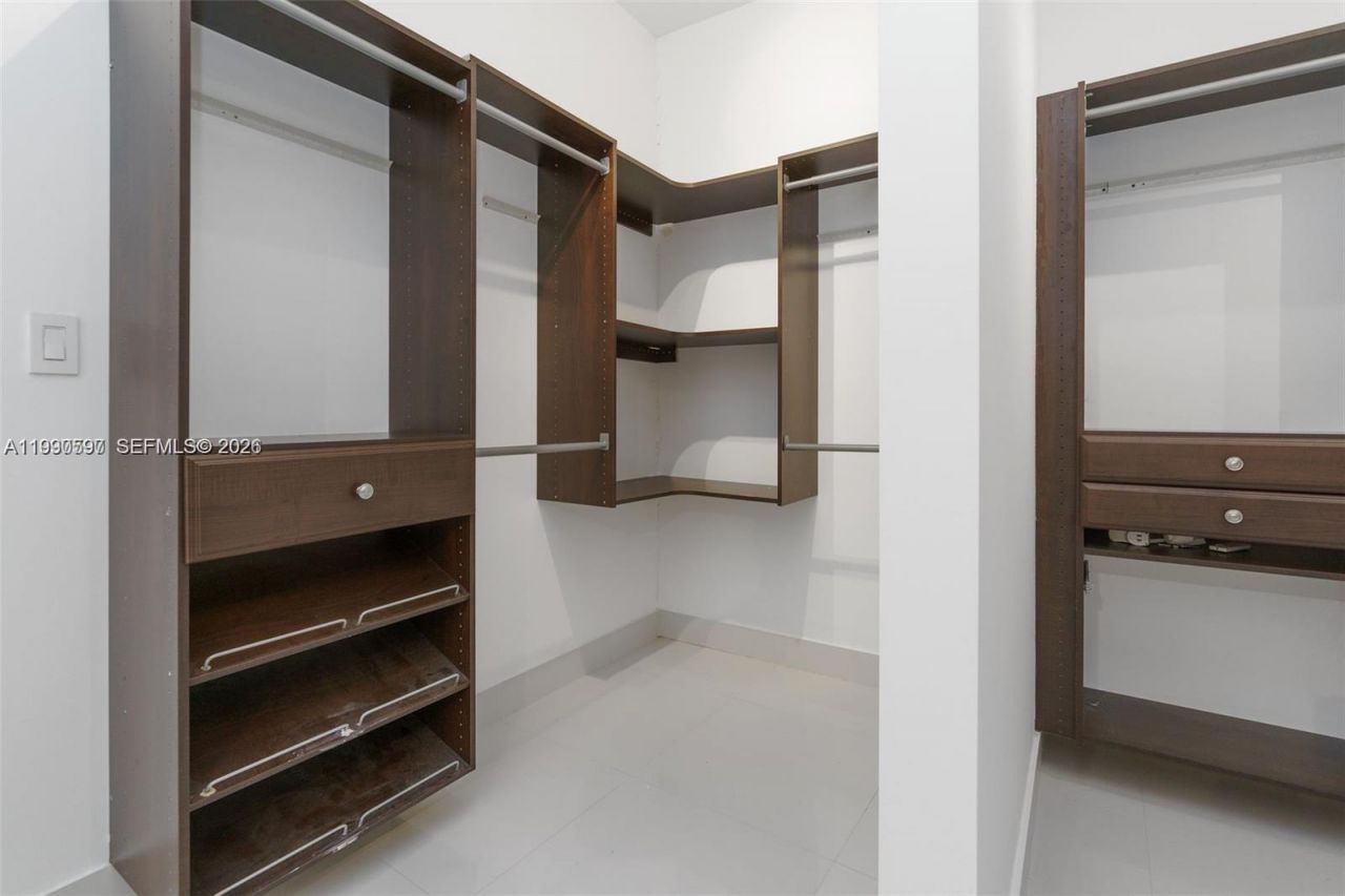 7333 NW 108th Ct , Doral, FL 33178 Photo