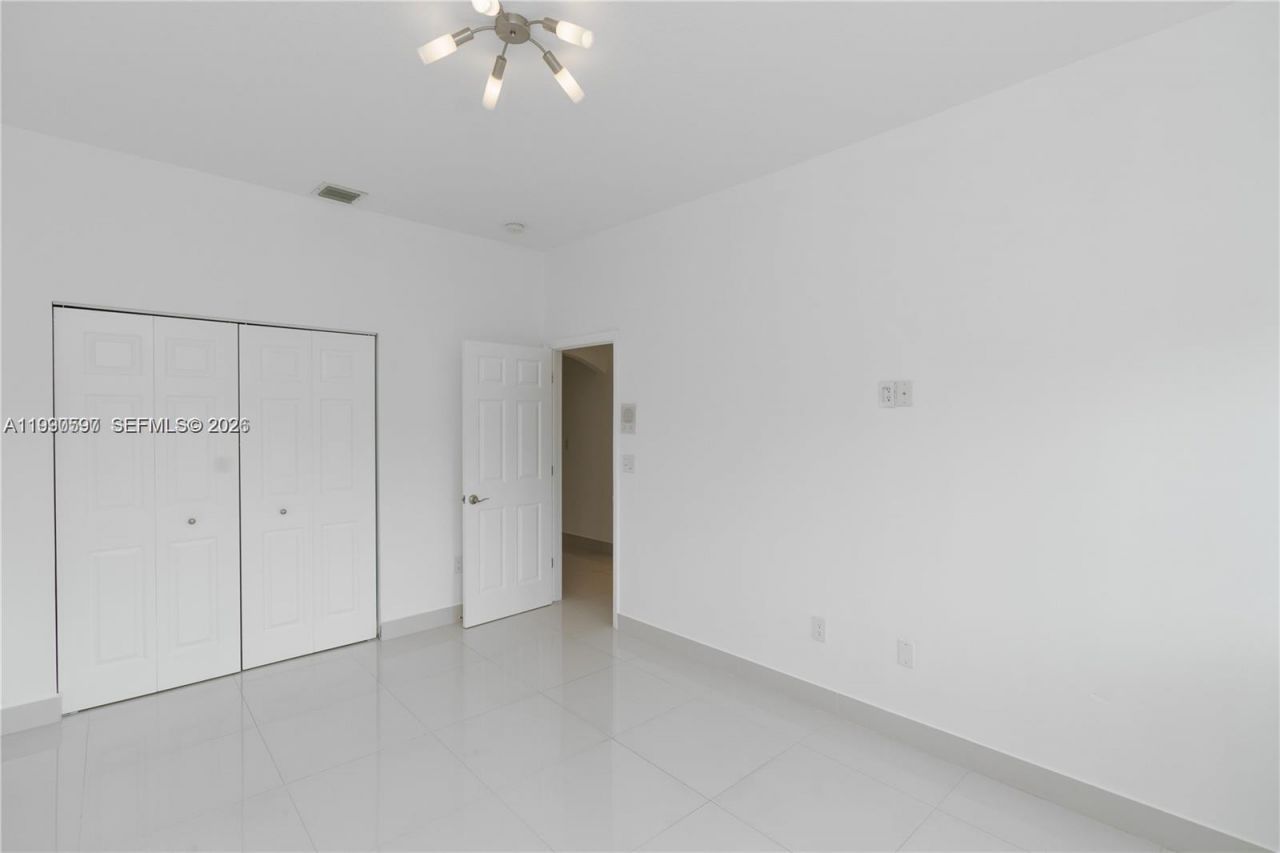 7333 NW 108th Ct , Doral, FL 33178 Photo