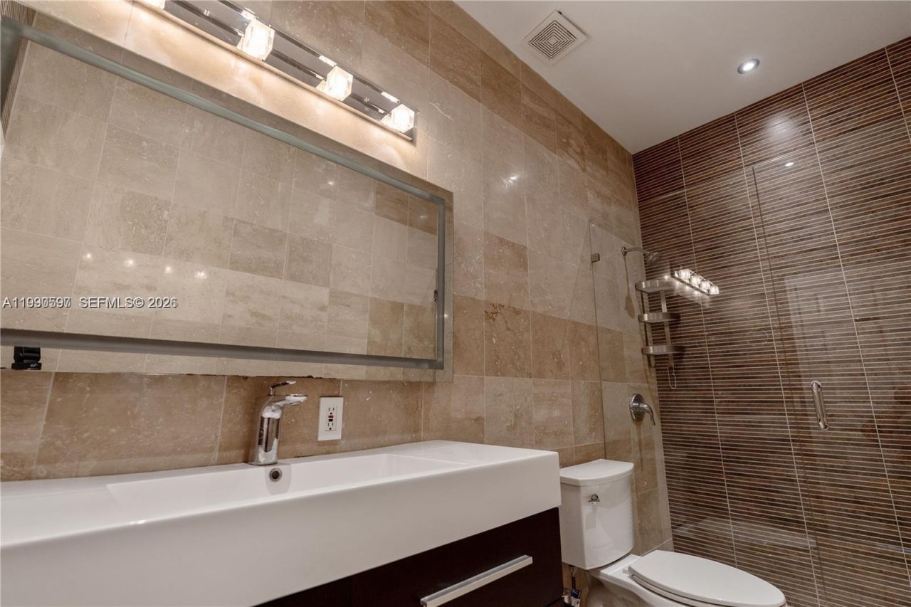 7333 NW 108th Ct , Doral, FL 33178 Photo