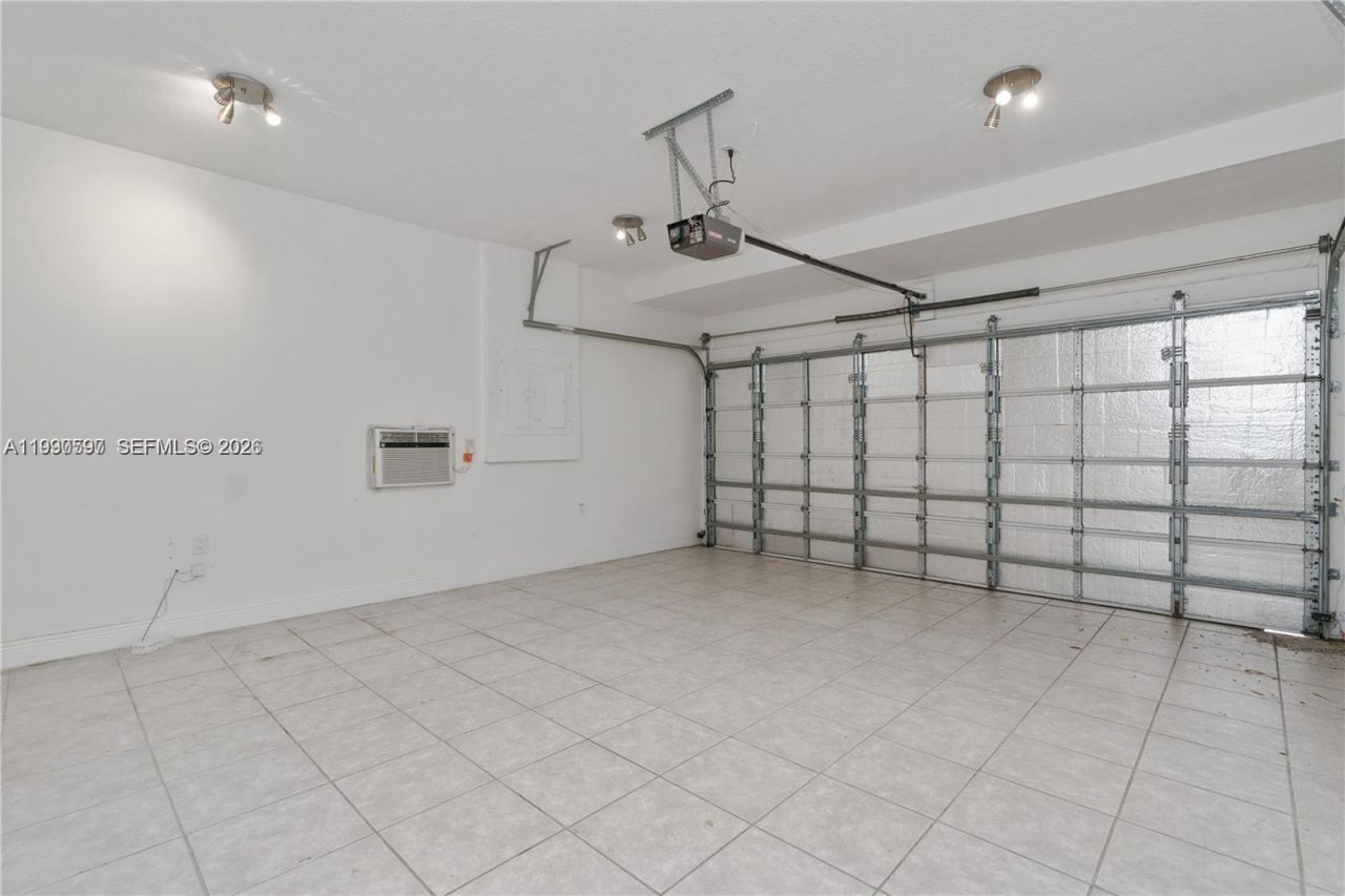 7333 NW 108th Ct , Doral, FL 33178 Photo