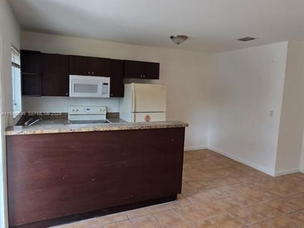 16131 NE 19th Pl, Unit 3, North Miami Beach, FL 33162