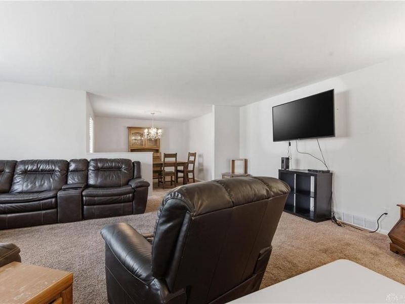 5825 Terrace Park Drive, Washington Township, OH 45429 Photo 11