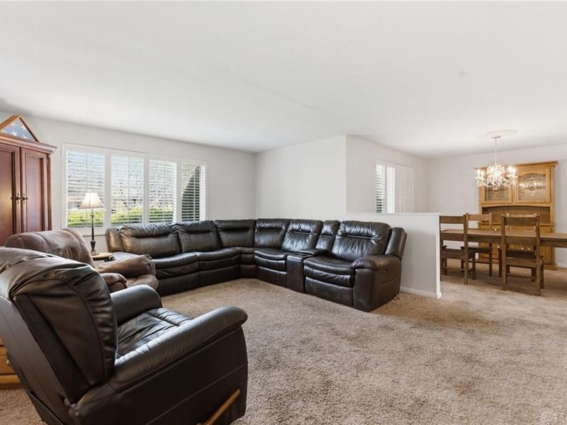 5825 Terrace Park Drive, Washington Township, OH 45429 Photo 12