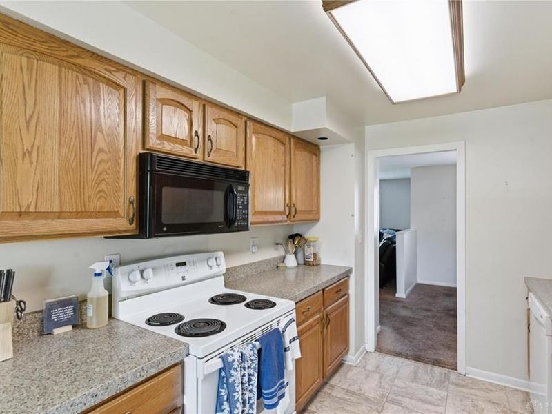 5825 Terrace Park Drive, Washington Township, OH 45429 Photo 20