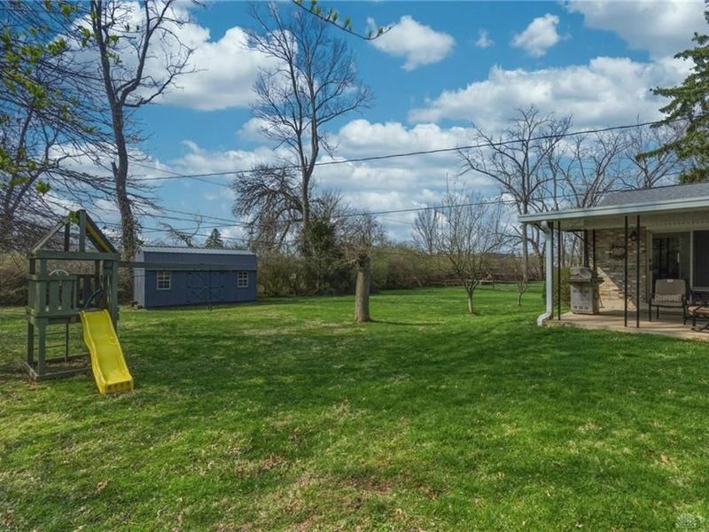 5825 Terrace Park Drive, Washington Township, OH 45429 Photo 4