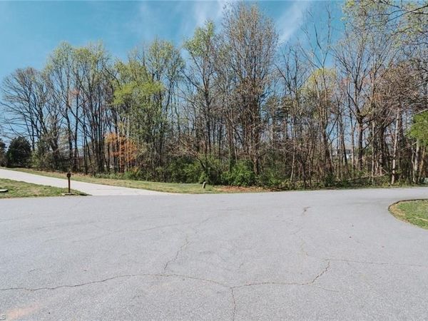 150 Kyle Smith Court , Winston-Salem, NC 27127