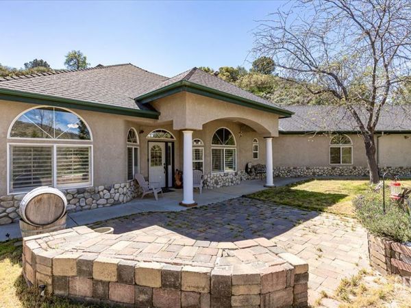 26050 Cumberland Road, Tehachapi, CA 93561