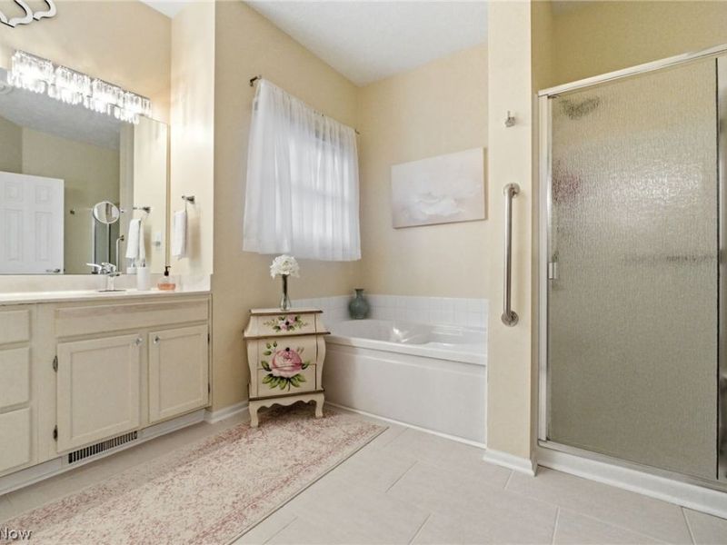 469 Eagle Trace, Mayfield Heights, OH 44124 Photo 28