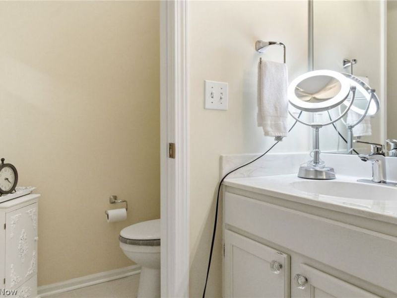 469 Eagle Trace, Mayfield Heights, OH 44124 Photo 29