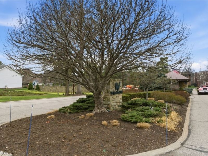 469 Eagle Trace, Mayfield Heights, OH 44124 Photo 35