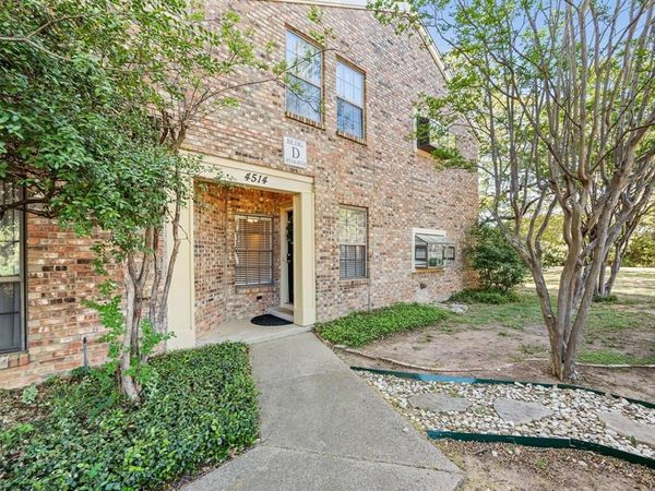 4514 Forestgate Circle, Arlington, TX 76017