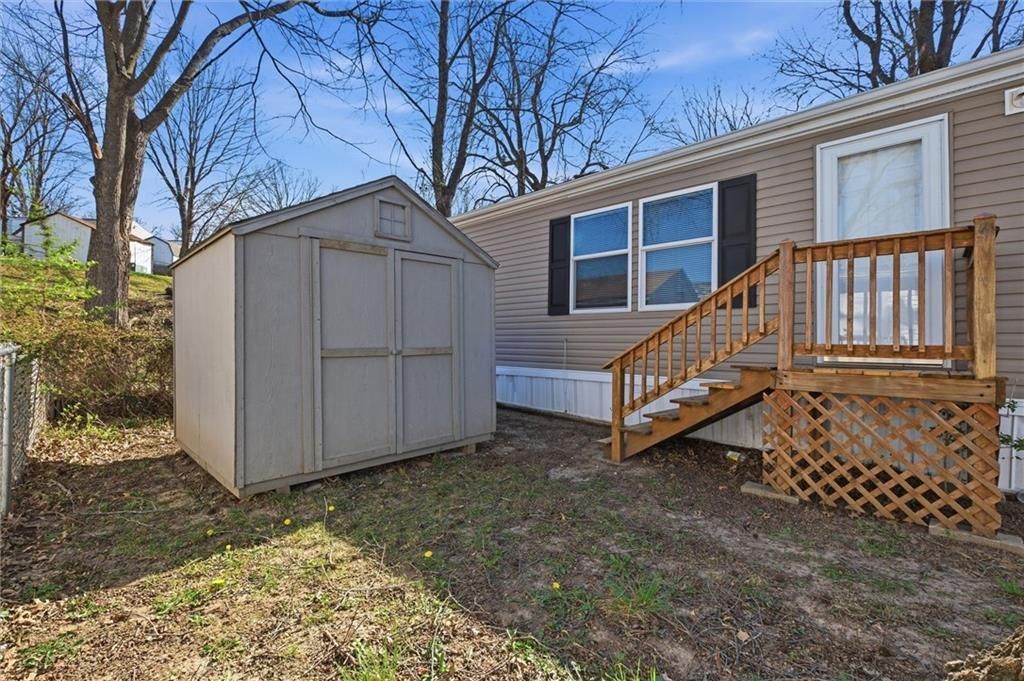 2015 Current Street, Liberty, MO 64068 Main Photo